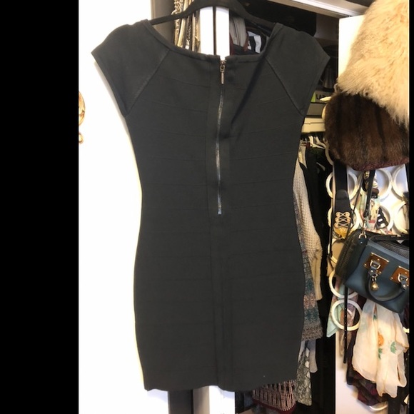 Guess Bodycon Black Dress. - Picture 2 of 5
